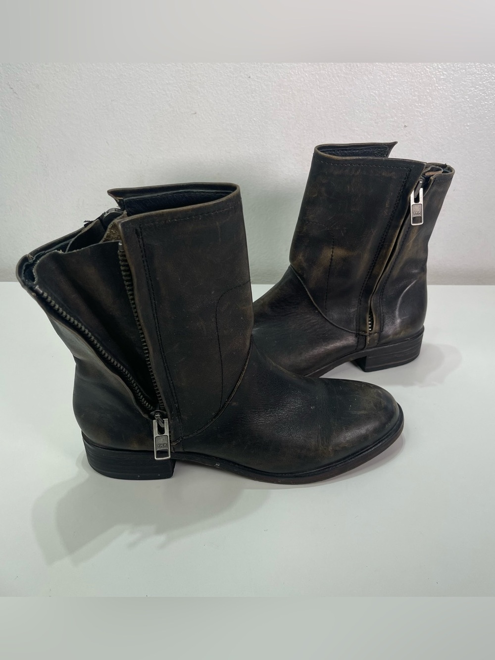 Hinge Sheldon Moto Leather Boots Women's 10 Leather Double Sided Zip
